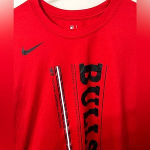 Chicago Bulls Nike Dri-Fit Shirt XL